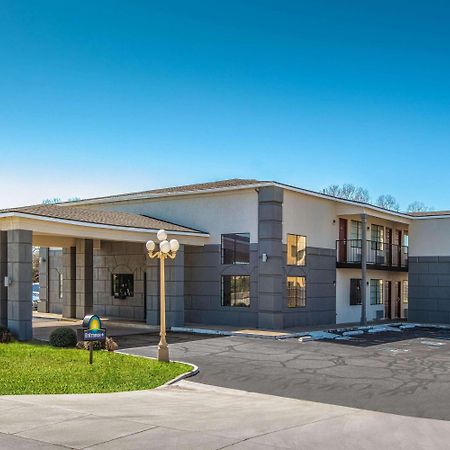 Days Inn By Wyndham Waco Near Downtown University Экстерьер фото