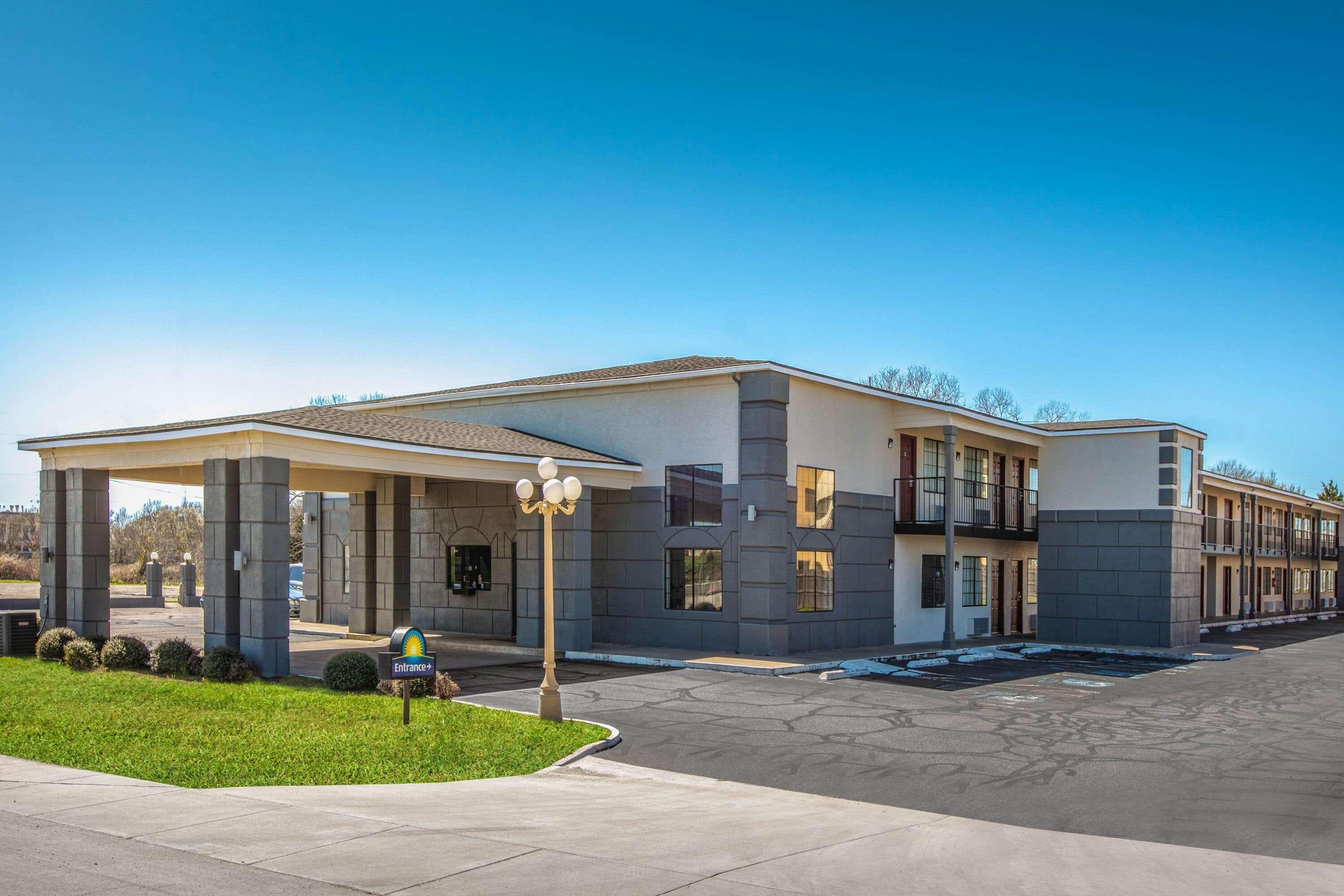 Days Inn By Wyndham Waco Near Downtown University Экстерьер фото